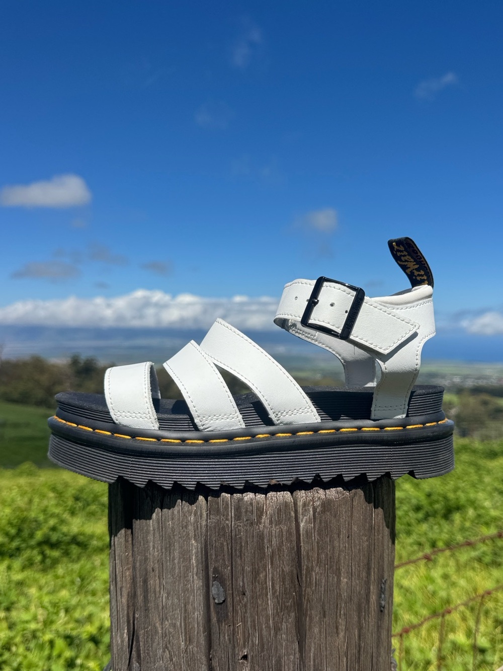 Dr Martin BLAIRE White Leather Strap gladiator Chucky Sandals Size 8